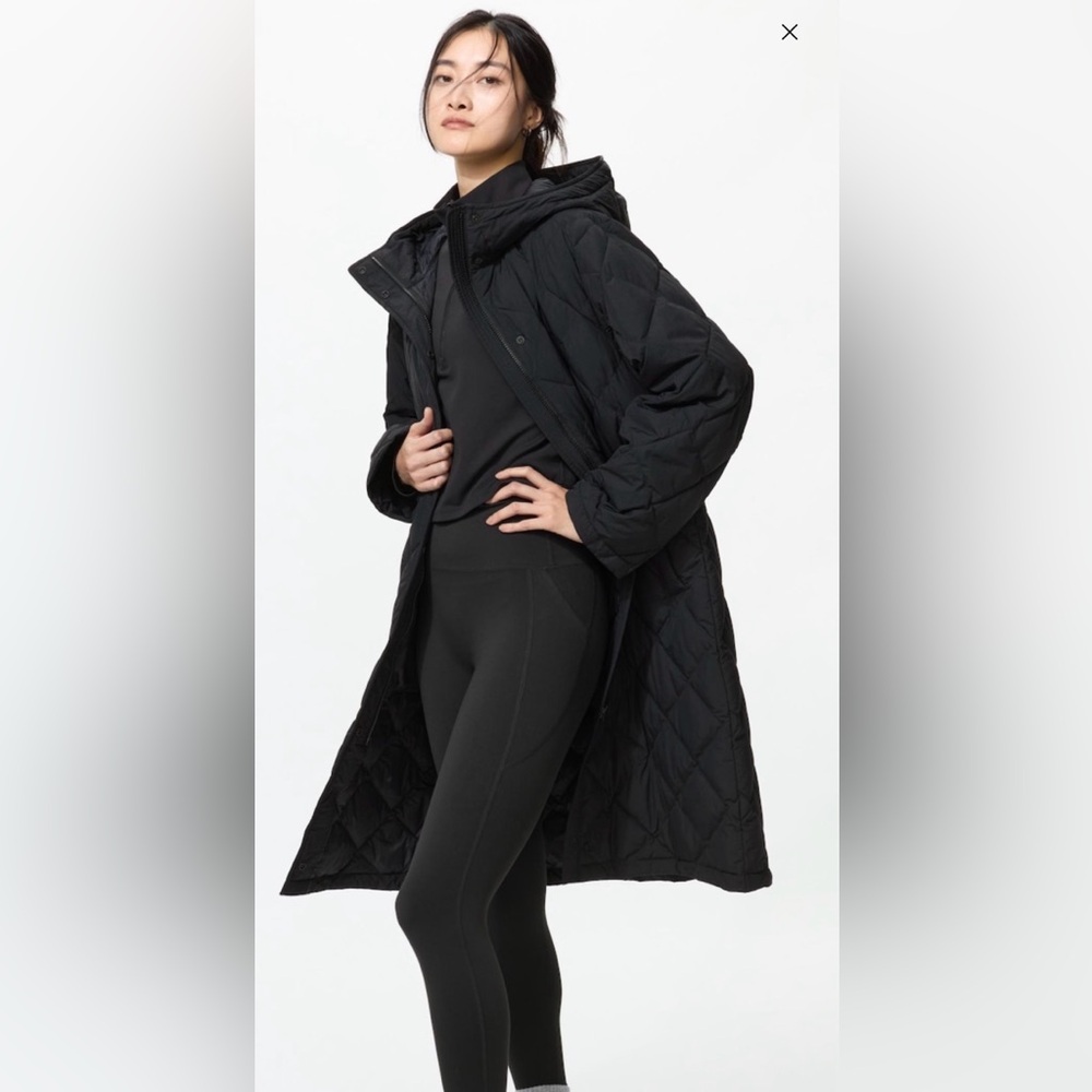 Uniqlo Women's Black Puffer Jacket